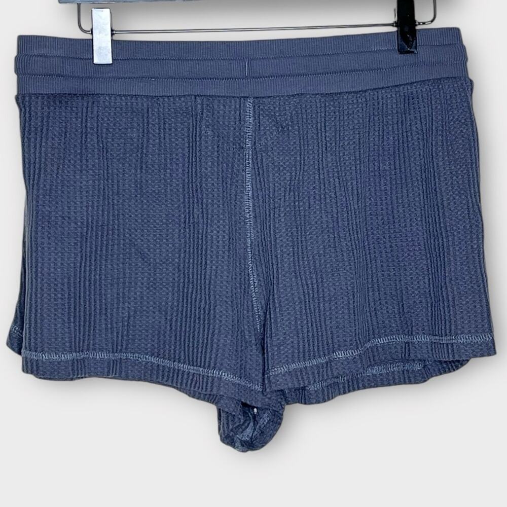 FEAT dark gray waffle lounge shorts size large comfy - Picture 3 of 6